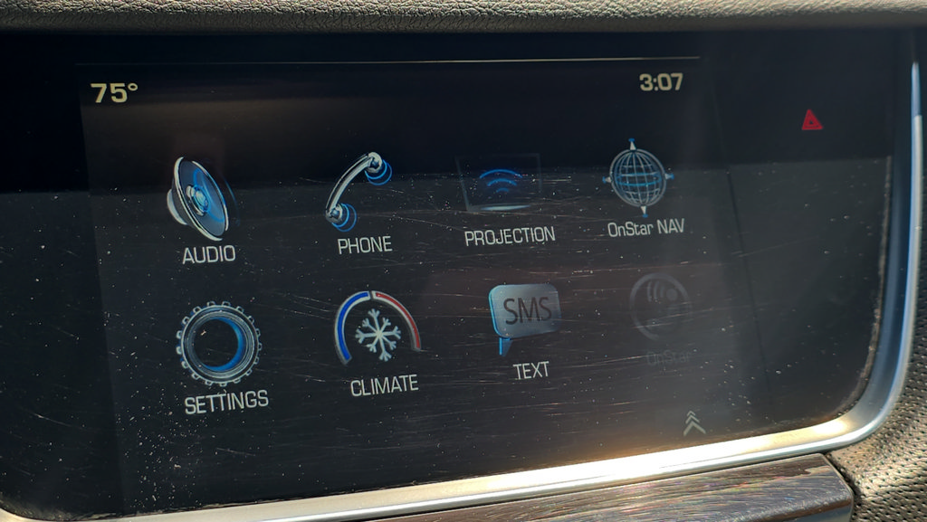 Used 2017 Cadillac XT5 Luxury FWD image 22