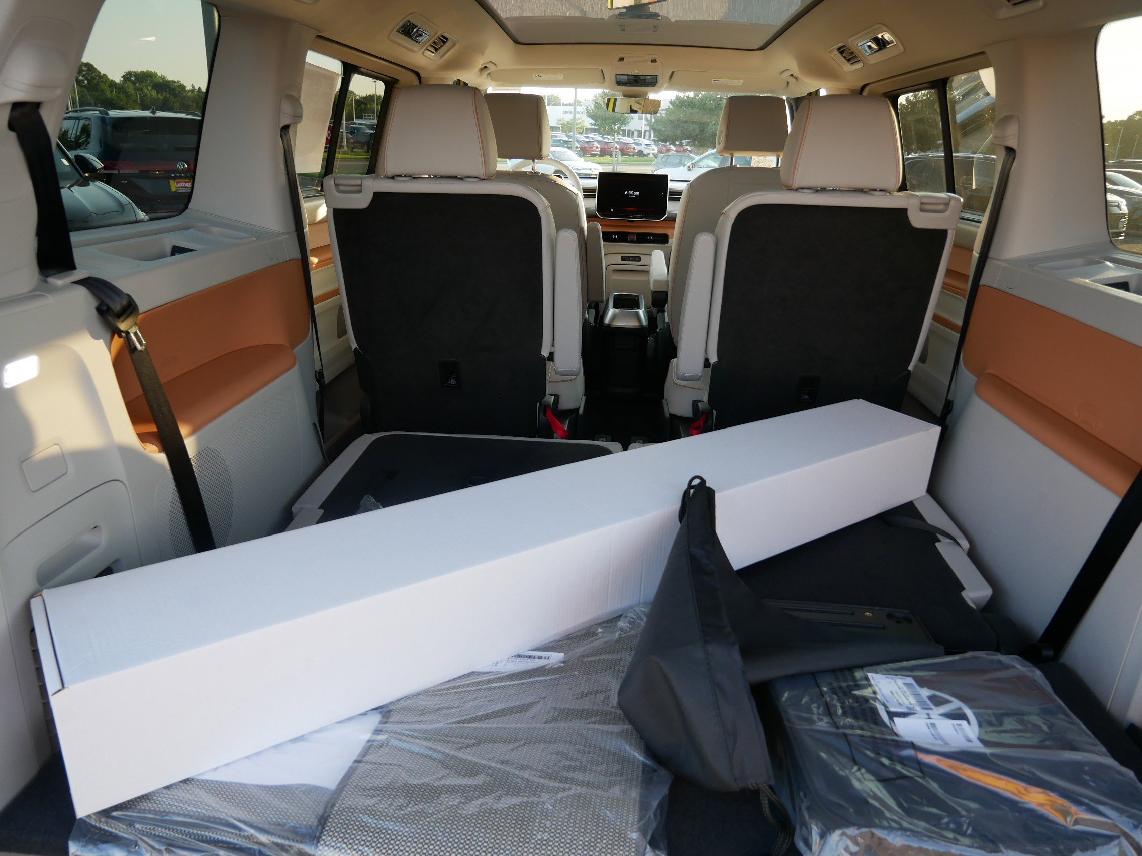 New 2025 Volkswagen ID. Buzz 1st Edition image 6