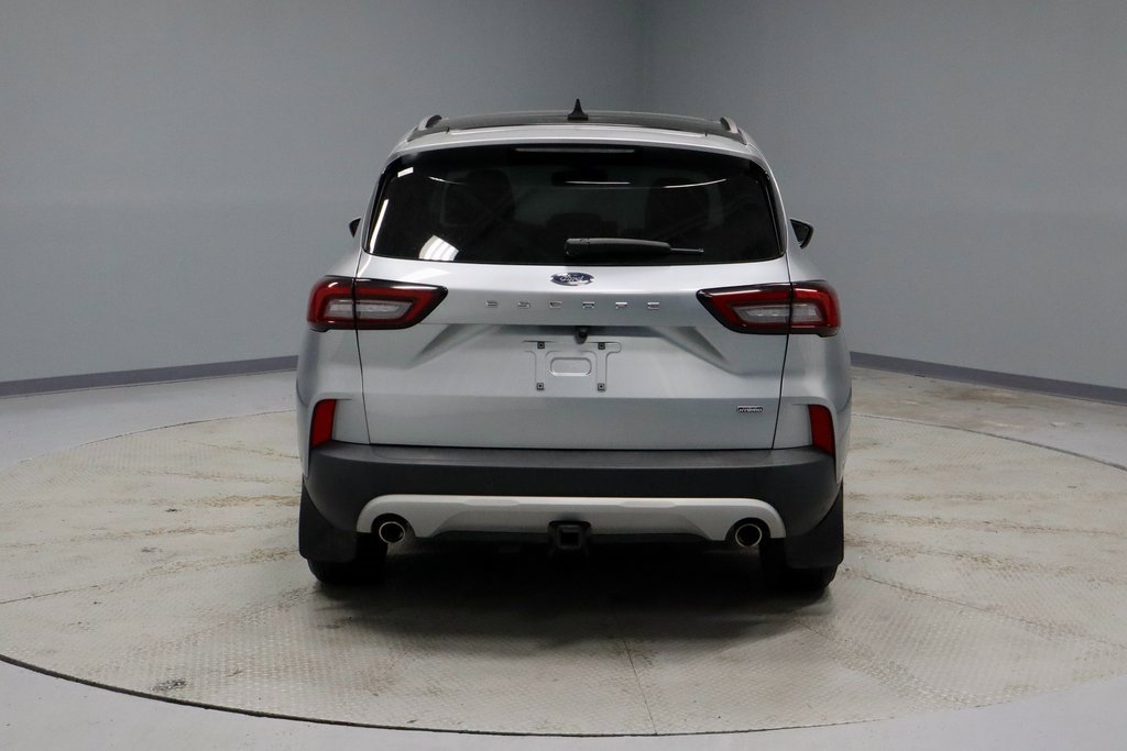 Certified 2023 Ford Escape SE w/ PHEV Premium Package image 11