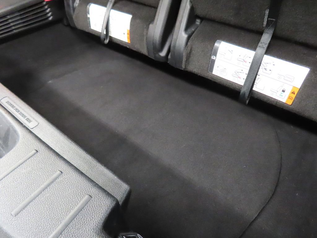 Used 2016 Ford Explorer XLT w/ Equipment Group 202A AWD/4WD image 39