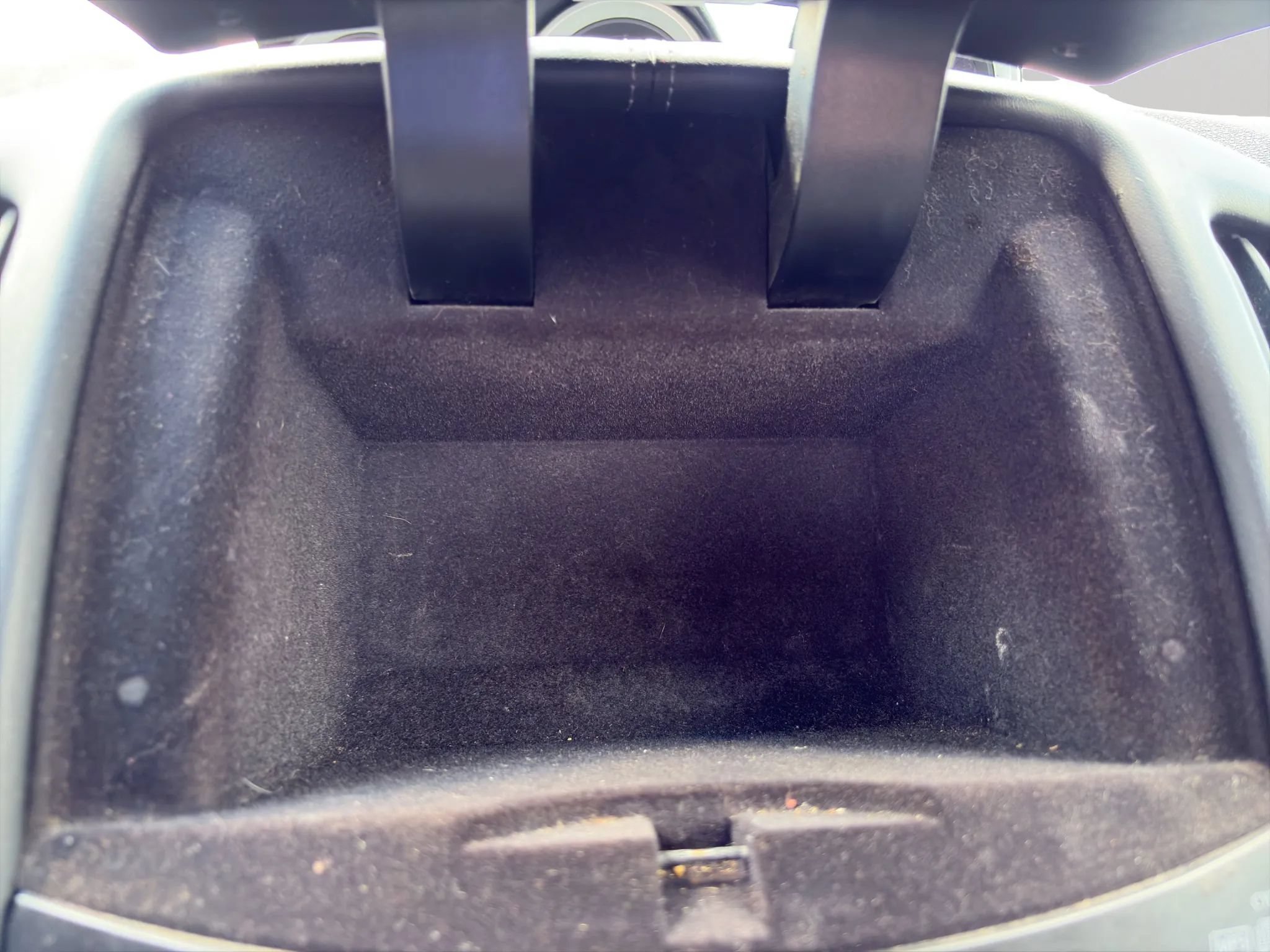 Used 2009 Nissan 370Z Touring RWD image 14