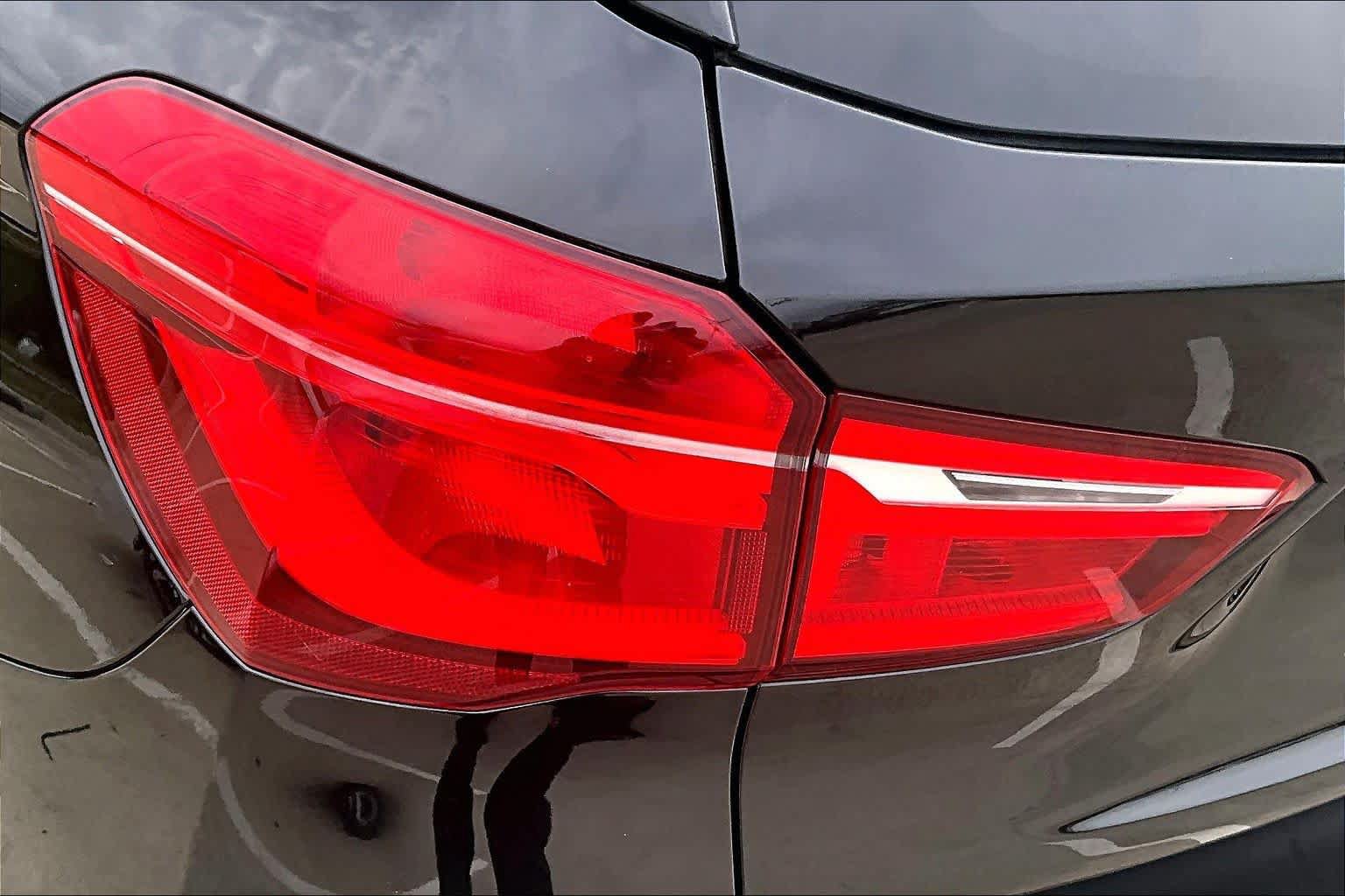 Used 2018 BMW X1 xDrive28i AWD/4WD image 27