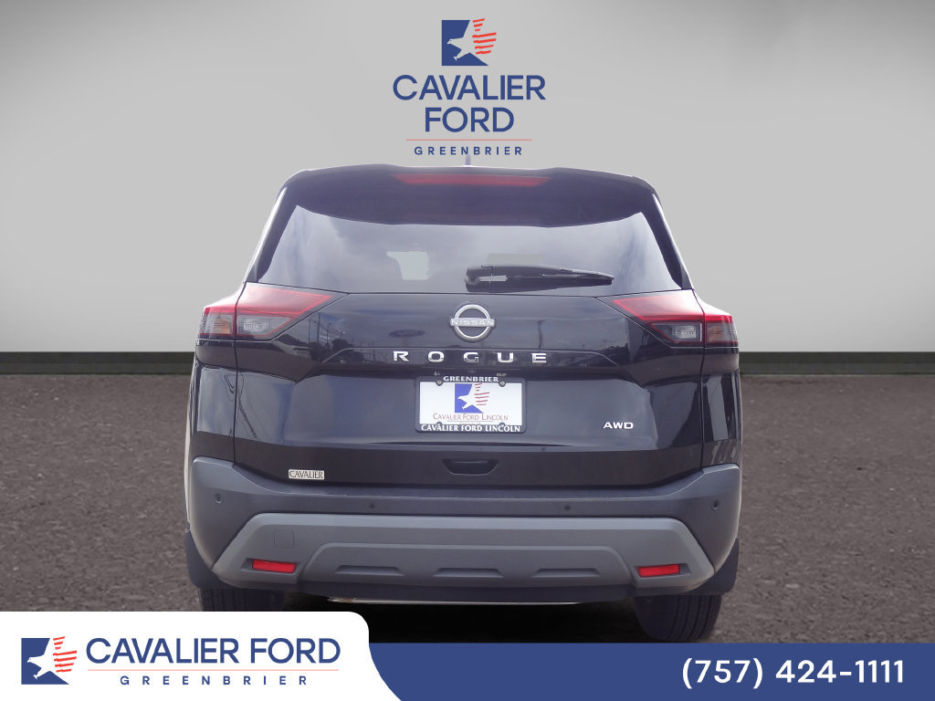 Used 2023 Nissan Rogue S AWD/4WD image 3