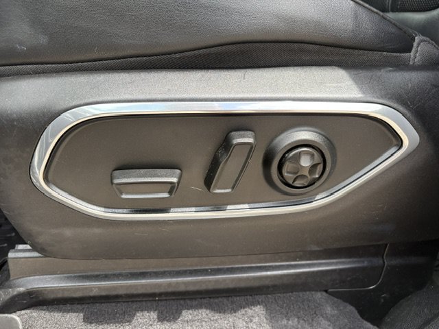 Used 2022 Jeep Wagoneer Series II AWD/4WD image 16