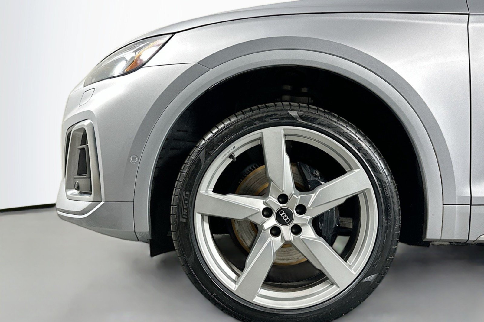 Used 2023 Audi SQ5 Prestige w/ Prestige Package AWD/4WD image 12