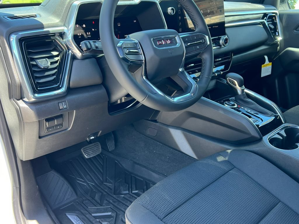 New 2026 GMC Canyon Elevation w/ LPO, Black Badging Package AWD/4WD image 18