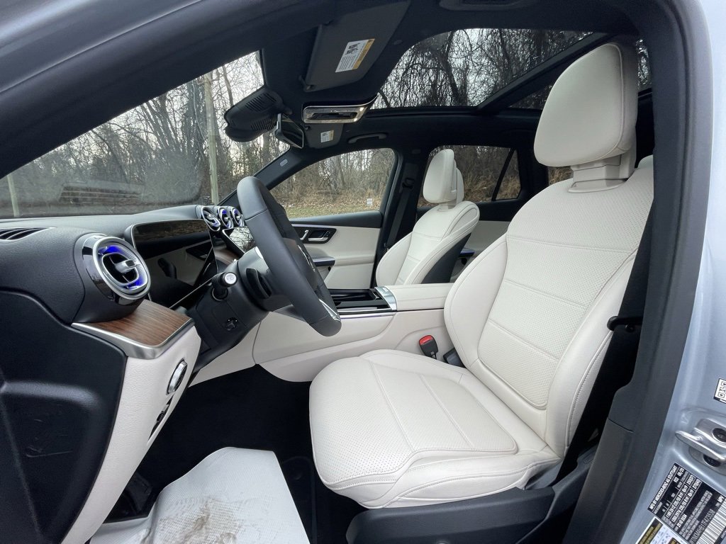 Used 2026 Mercedes-Benz GLC 300 4MATIC image 25
