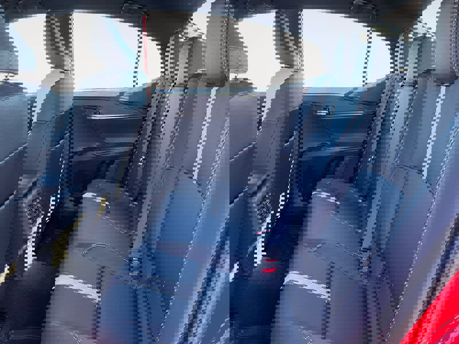 Used 2025 Toyota Camry SE image 18