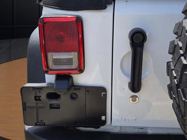 Used 2013 Jeep Wrangler Sport w/ Connectivity Group AWD/4WD image 6