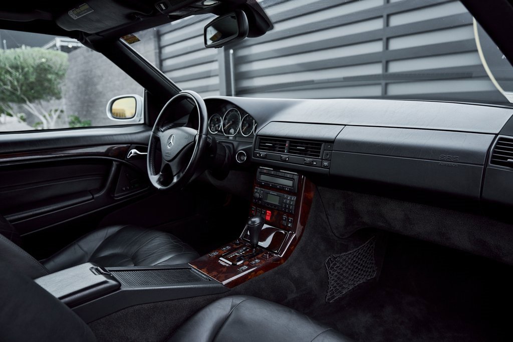Used 2002 Mercedes-Benz SL 500 w/ SL2 Option Pkg image 35