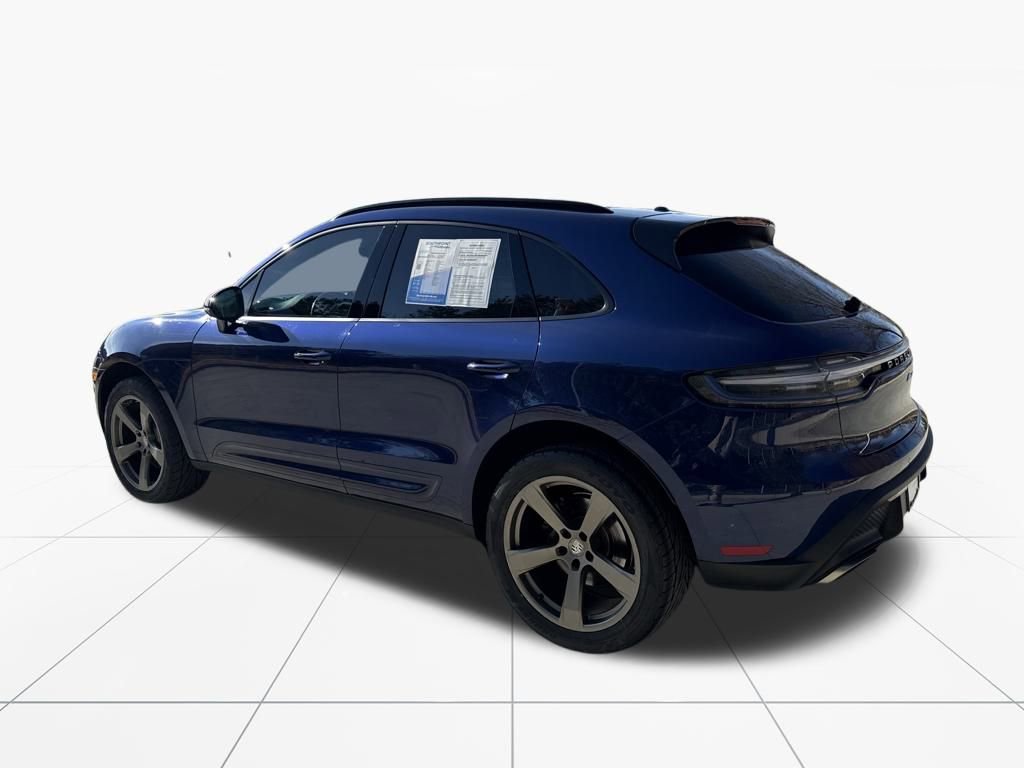 Used 2023 Porsche Macan Turbo image 6