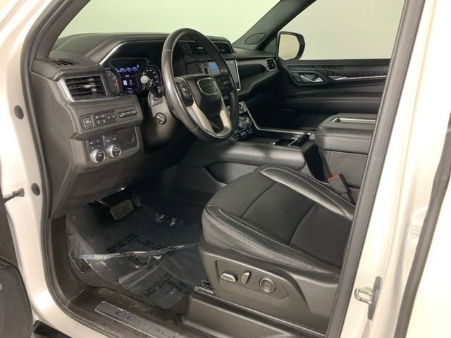 Used 2021 GMC Yukon Denali w/ Denali Premium Package image 32