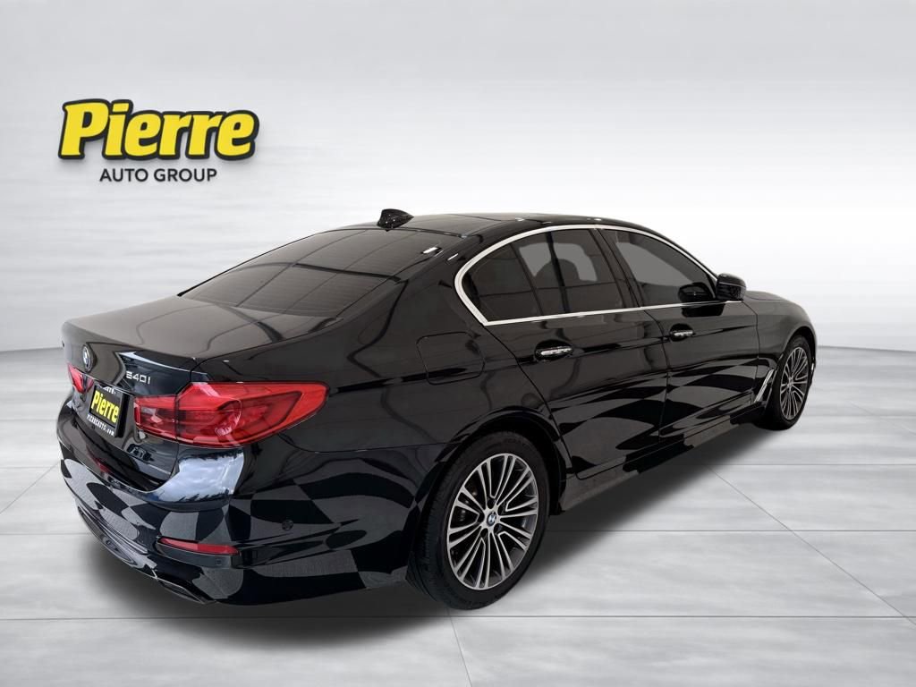 Used 2017 BMW 540i xDrive image 7