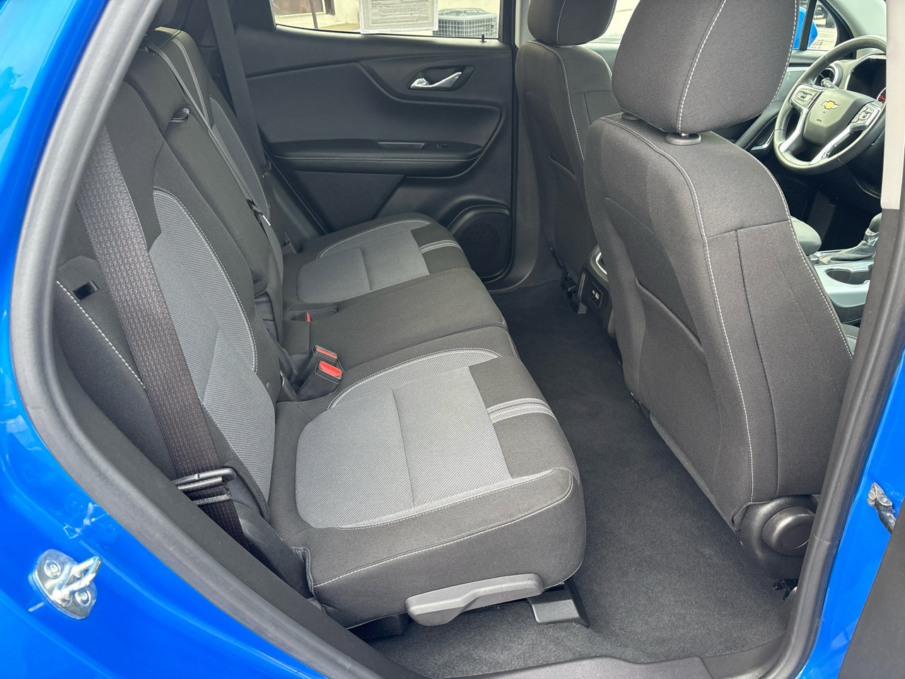 Used 2025 Chevrolet Blazer LT image 37