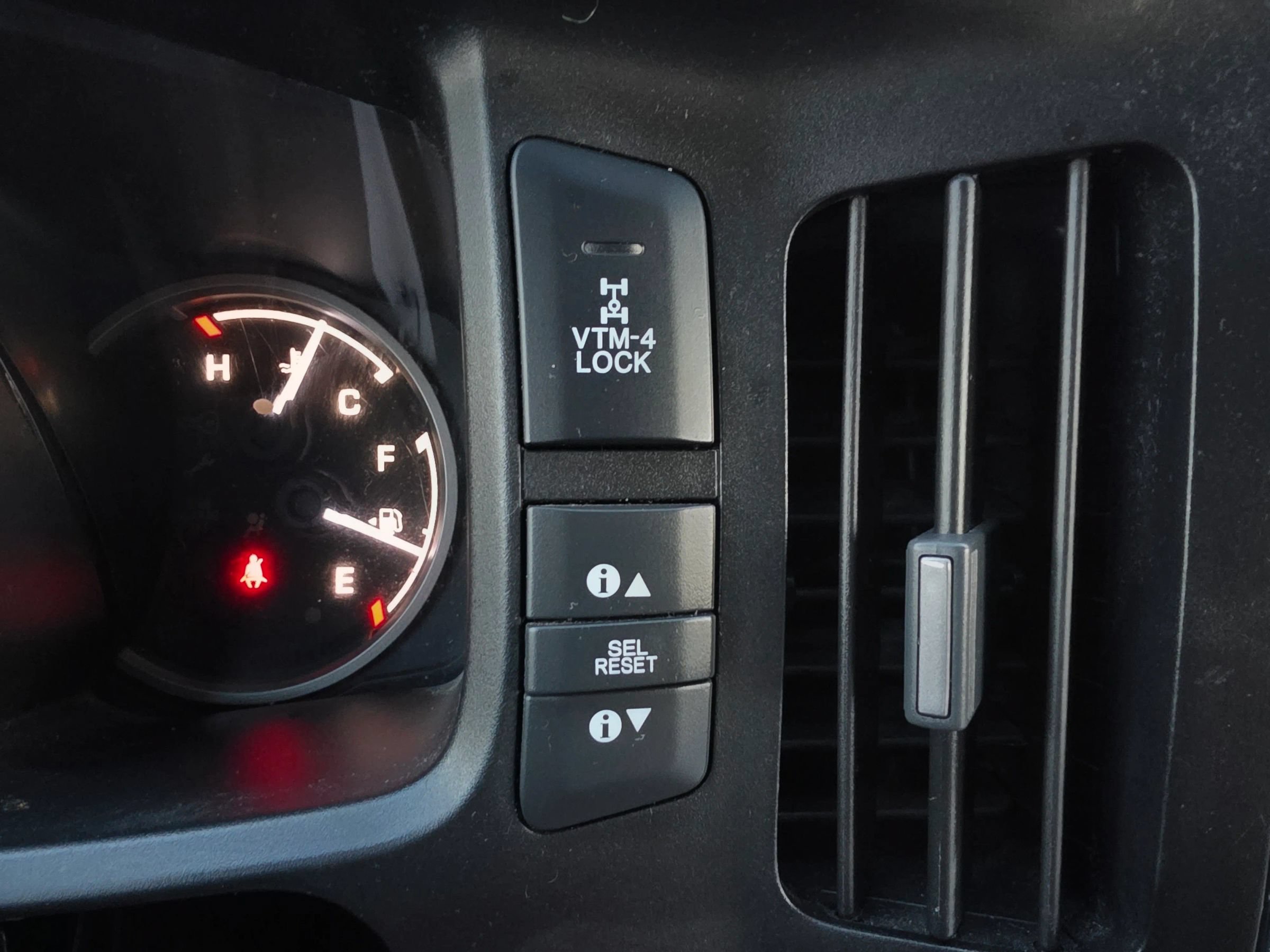 Used 2012 Honda Ridgeline RTL image 28