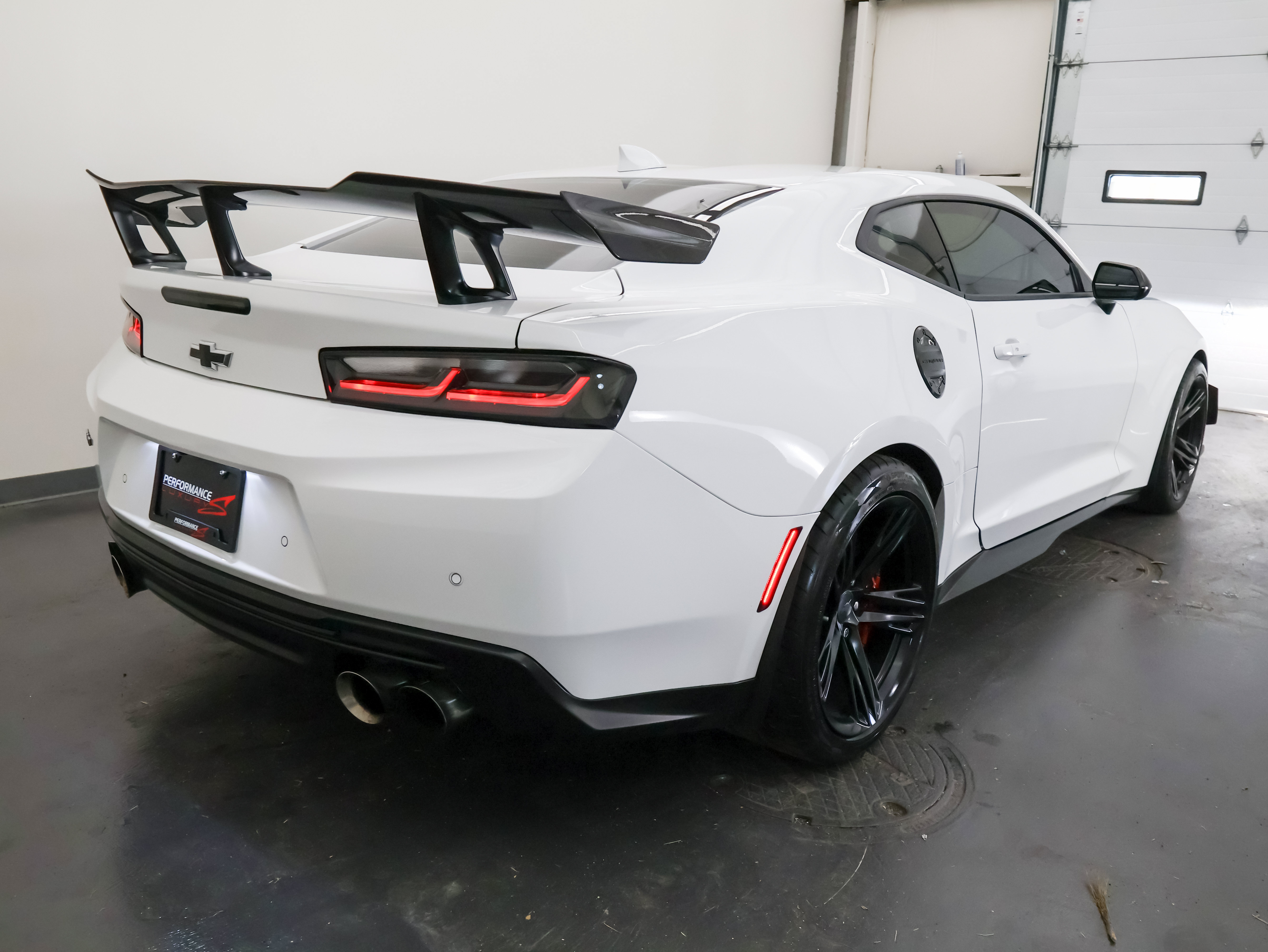 Used 2018 Chevrolet Camaro ZL1 RWD image 3