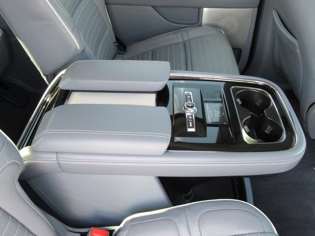 Used 2020 Lincoln Navigator Black Label AWD/4WD image 17