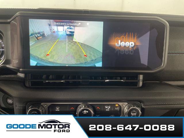Used 2024 Jeep Wrangler Unlimited Rubicon 4xe AWD/4WD image 16