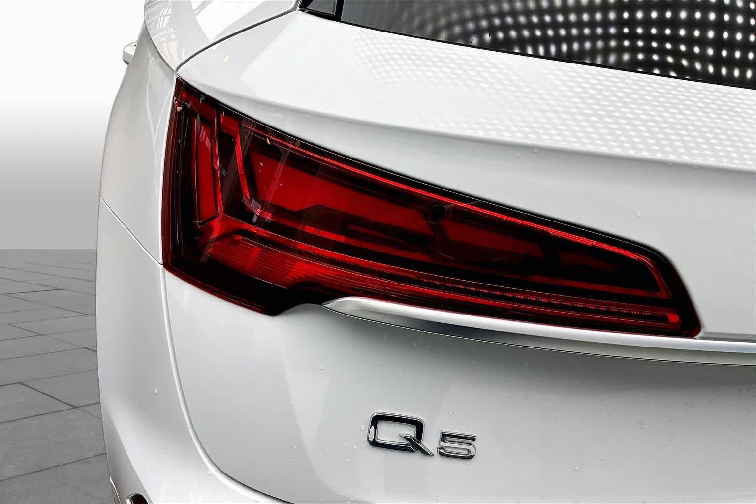 Certified 2024 Audi Q5 2.0T Premium Plus w/ Premium Plus Package AWD/4WD image 28