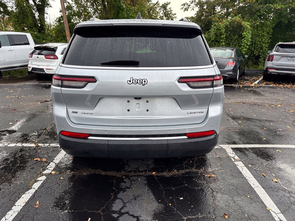Used 2021 Jeep Grand Cherokee L Limited AWD/4WD image 4