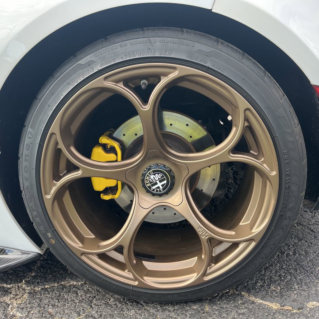Used 2018 Alfa Romeo 4C Spider RWD image 5