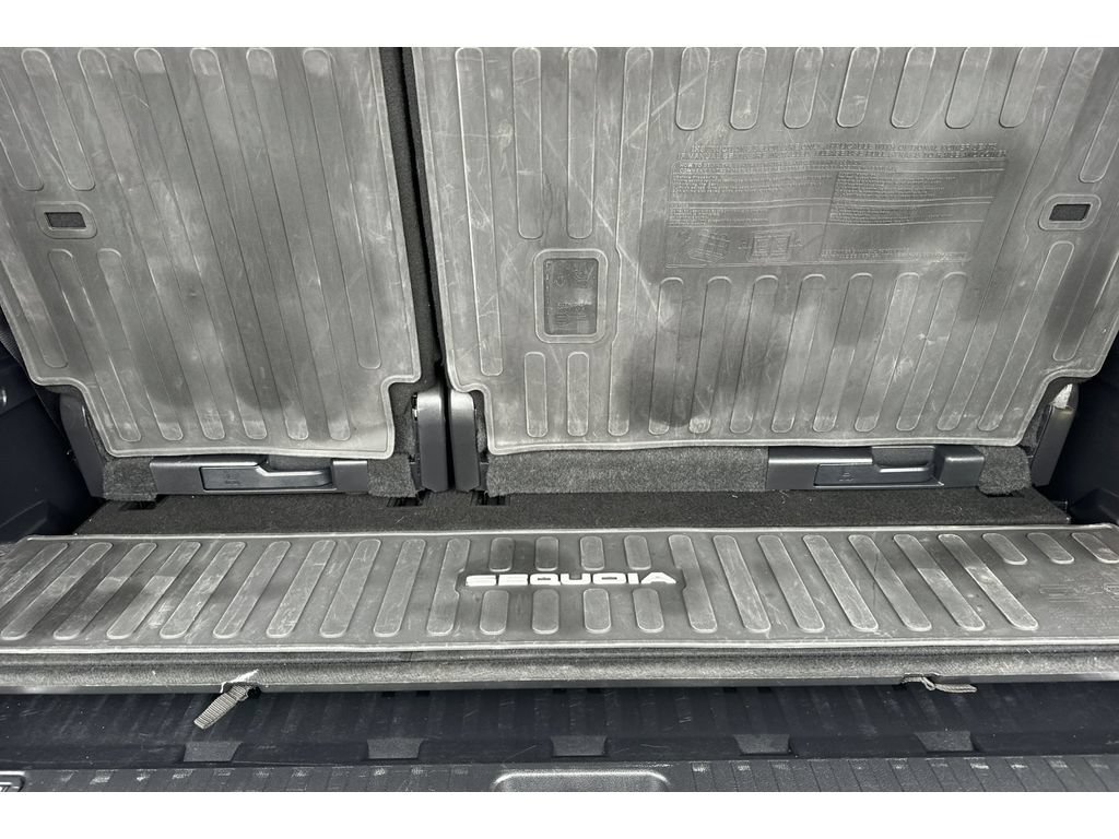 Used 2024 Toyota Sequoia Capstone AWD/4WD image 18