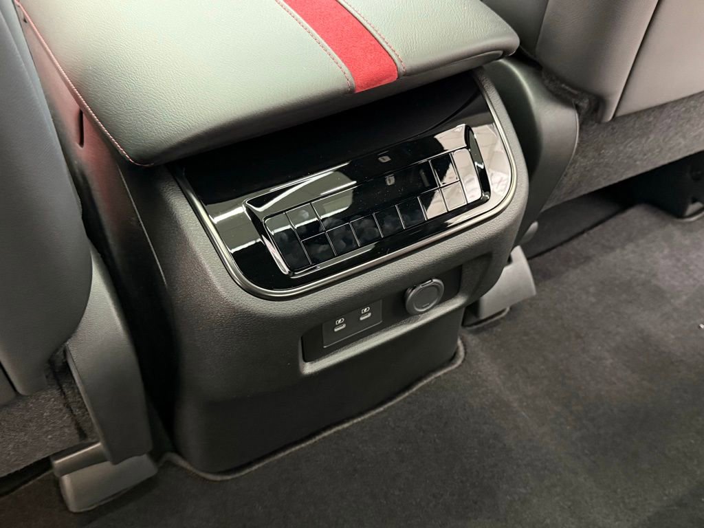 New 2026 Nissan Armada NISMO image 27