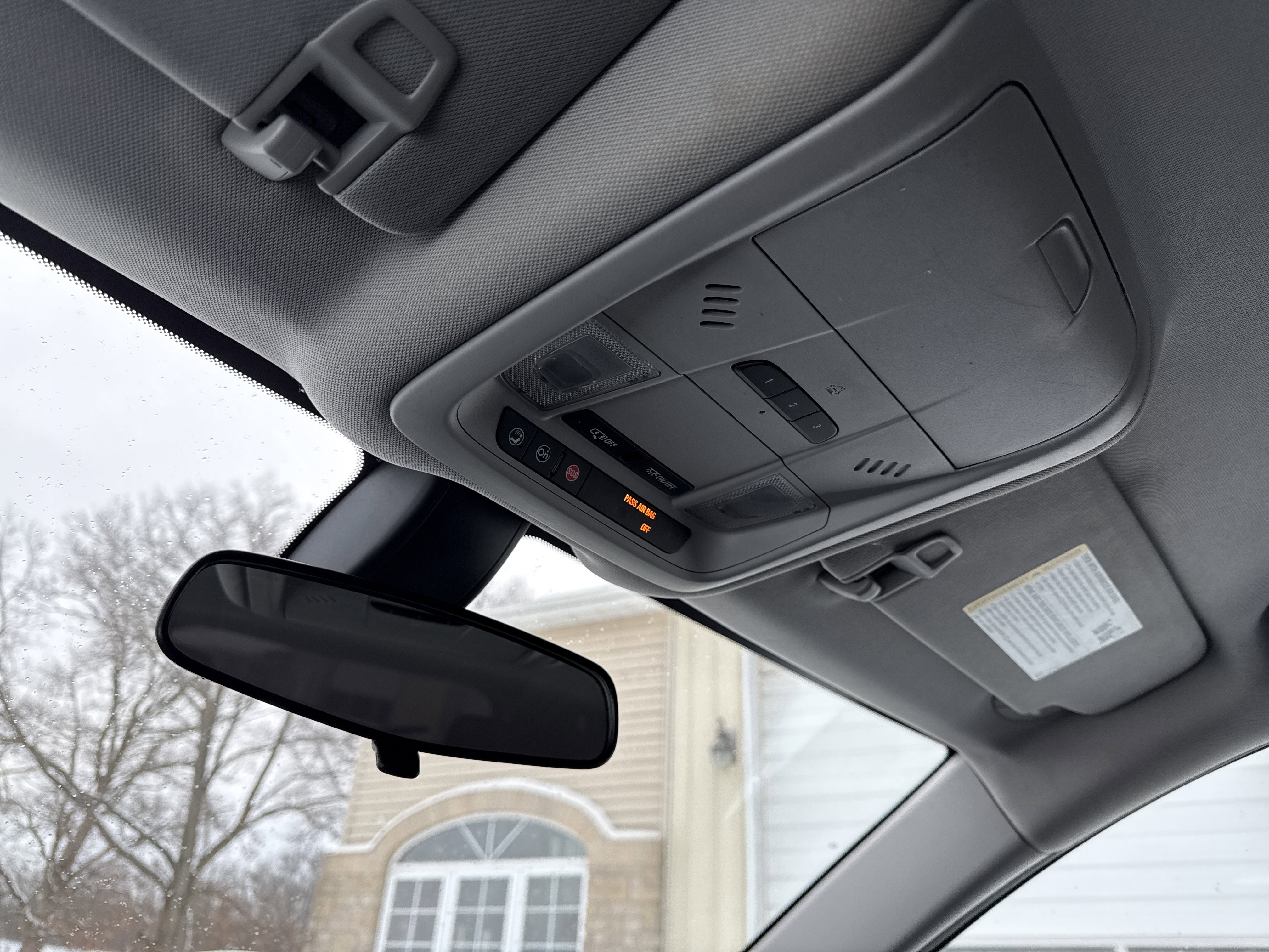 Used 2018 Chevrolet Equinox LT image 24