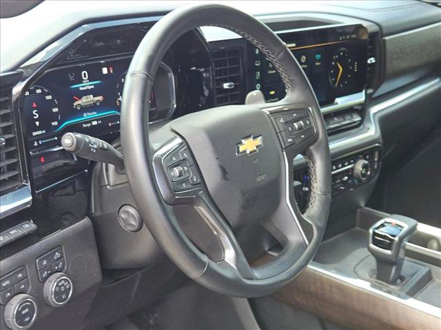 Used 2025 Chevrolet Silverado 1500 High Country w/ Technology Package AWD/4WD image 10
