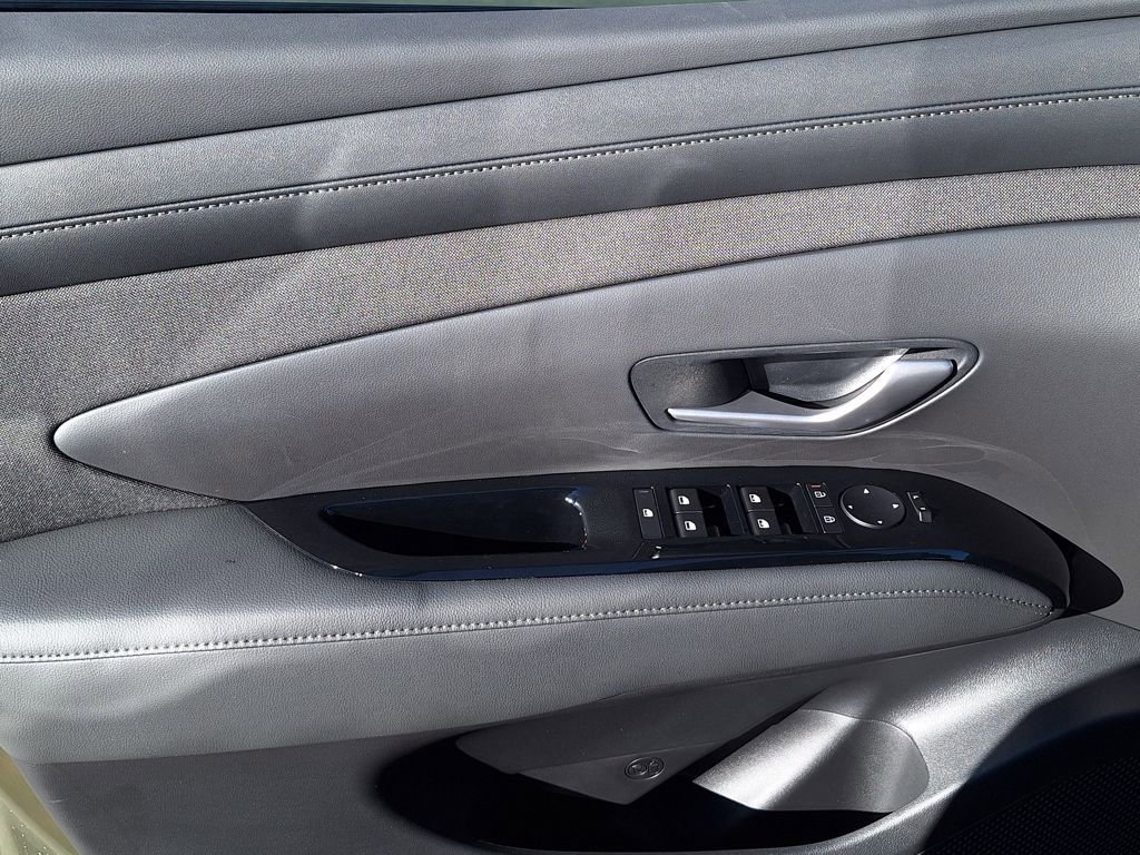 New 2025 Hyundai Santa Cruz Limited image 9