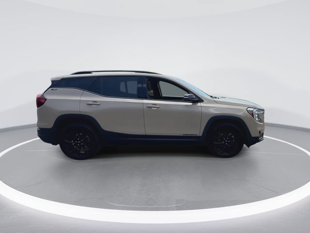 Used 2023 GMC Terrain SLT w/ Tech Package FWD image 13