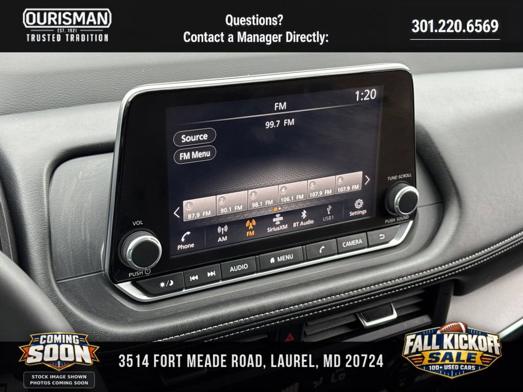 Used 2025 Nissan Rogue SV AWD/4WD image 11