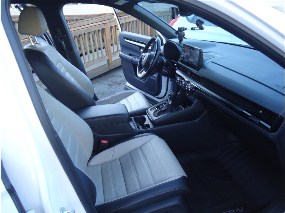 Used 2025 Honda CR-V Sport Touring image 19