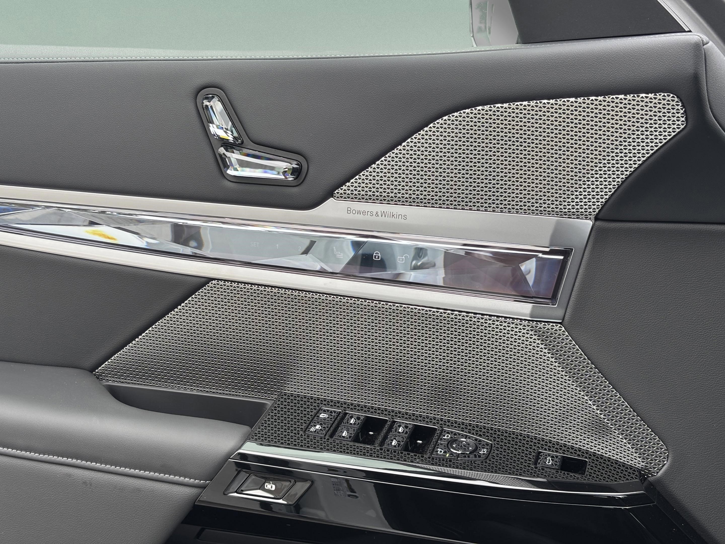 Used 2026 BMW 740i RWD image 27