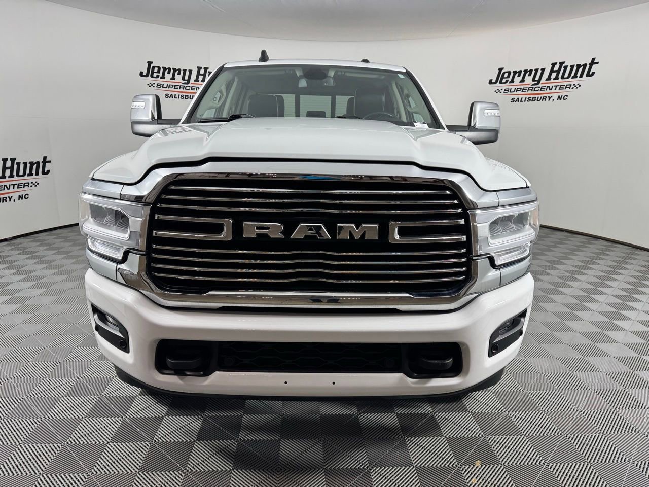 Used 2024 RAM 2500 Laramie image 3