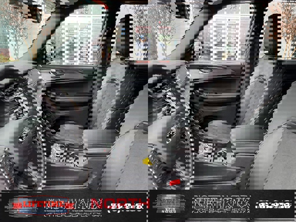 New 2025 Jeep Grand Cherokee L Altitude image 3