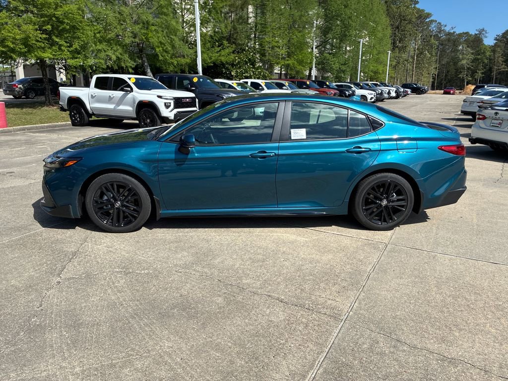 New 2026 Toyota Camry SE FWD image 2