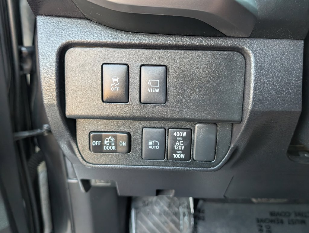 Used 2023 Toyota Tacoma Limited AWD/4WD image 14