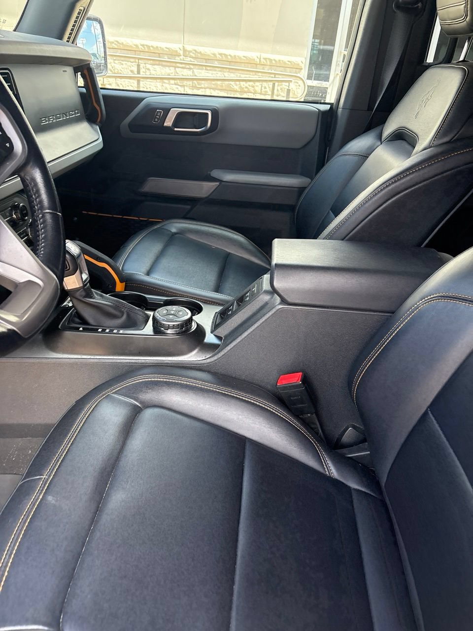 Used 2023 Ford Bronco Badlands AWD/4WD image 7