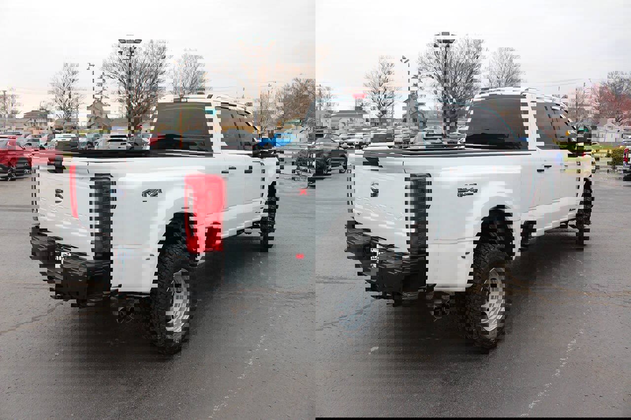 Used 2024 Ford F350 XL image 4