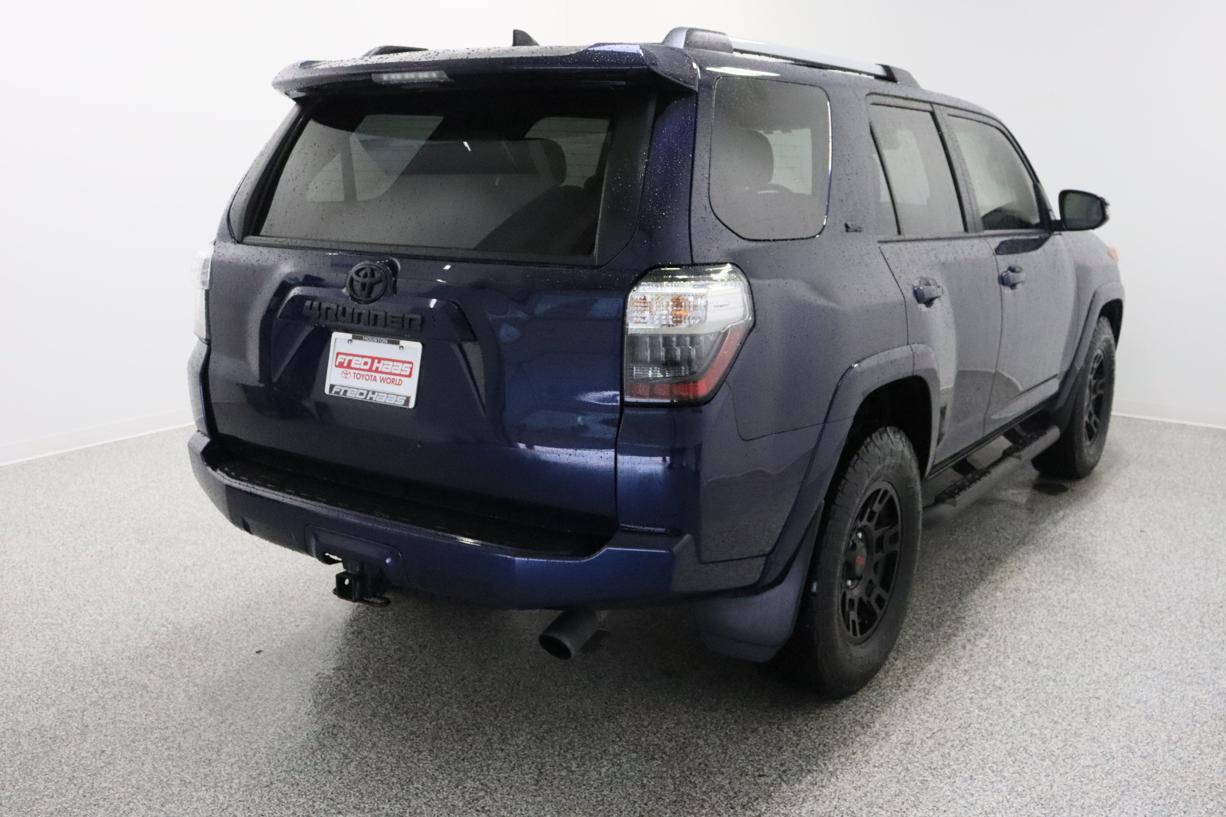 Used 2022 Toyota 4Runner SR5 Premium w/ Moonroof Package RWD image 7