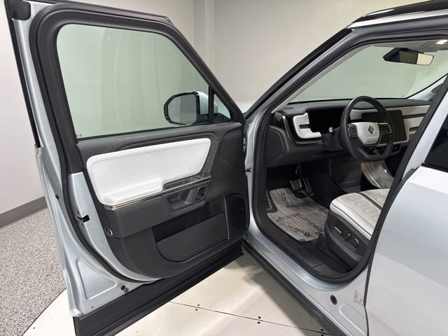 Used 2023 Rivian R1S Adventure Quad AWD/4WD image 12