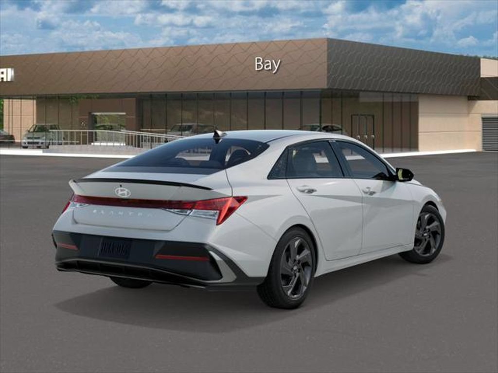 New 2026 Hyundai Elantra SEL Sport FWD image 4