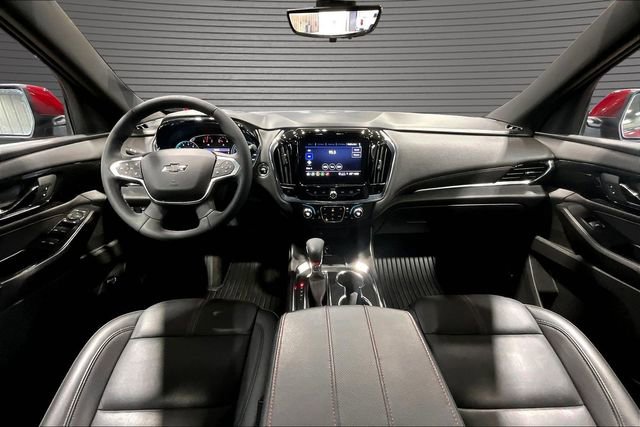 Used 2023 Chevrolet Traverse RS FWD image 7