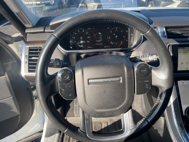 Used 2018 Land Rover Range Rover Sport HSE image 10