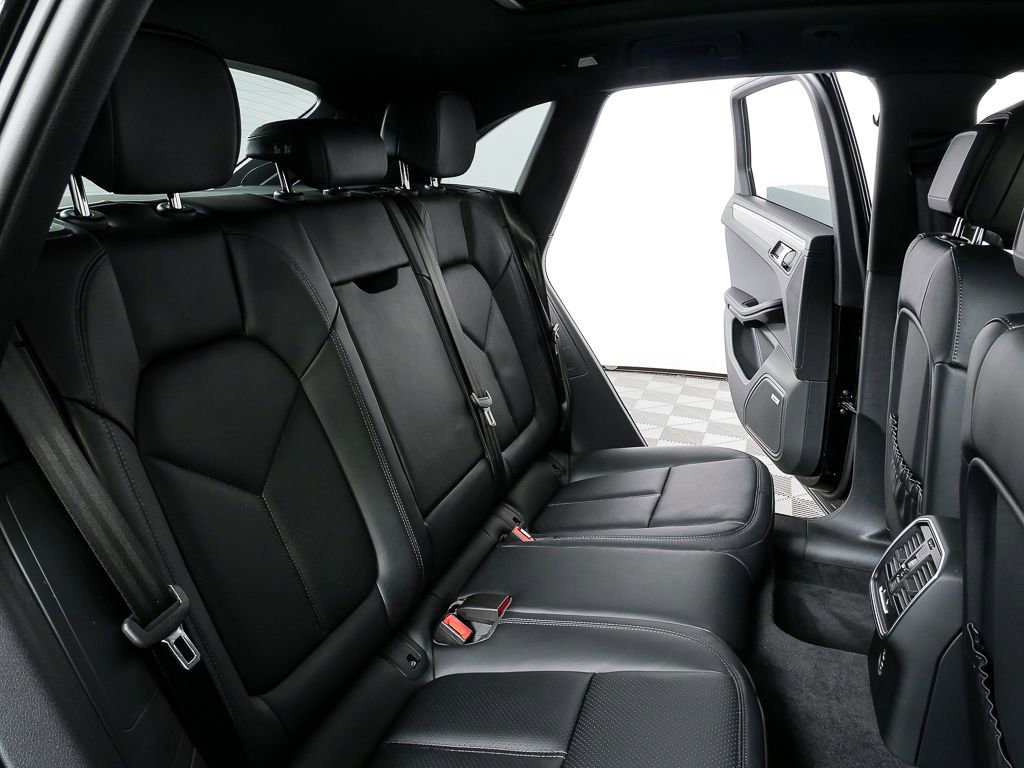 New 2026 Porsche Macan GTS image 23