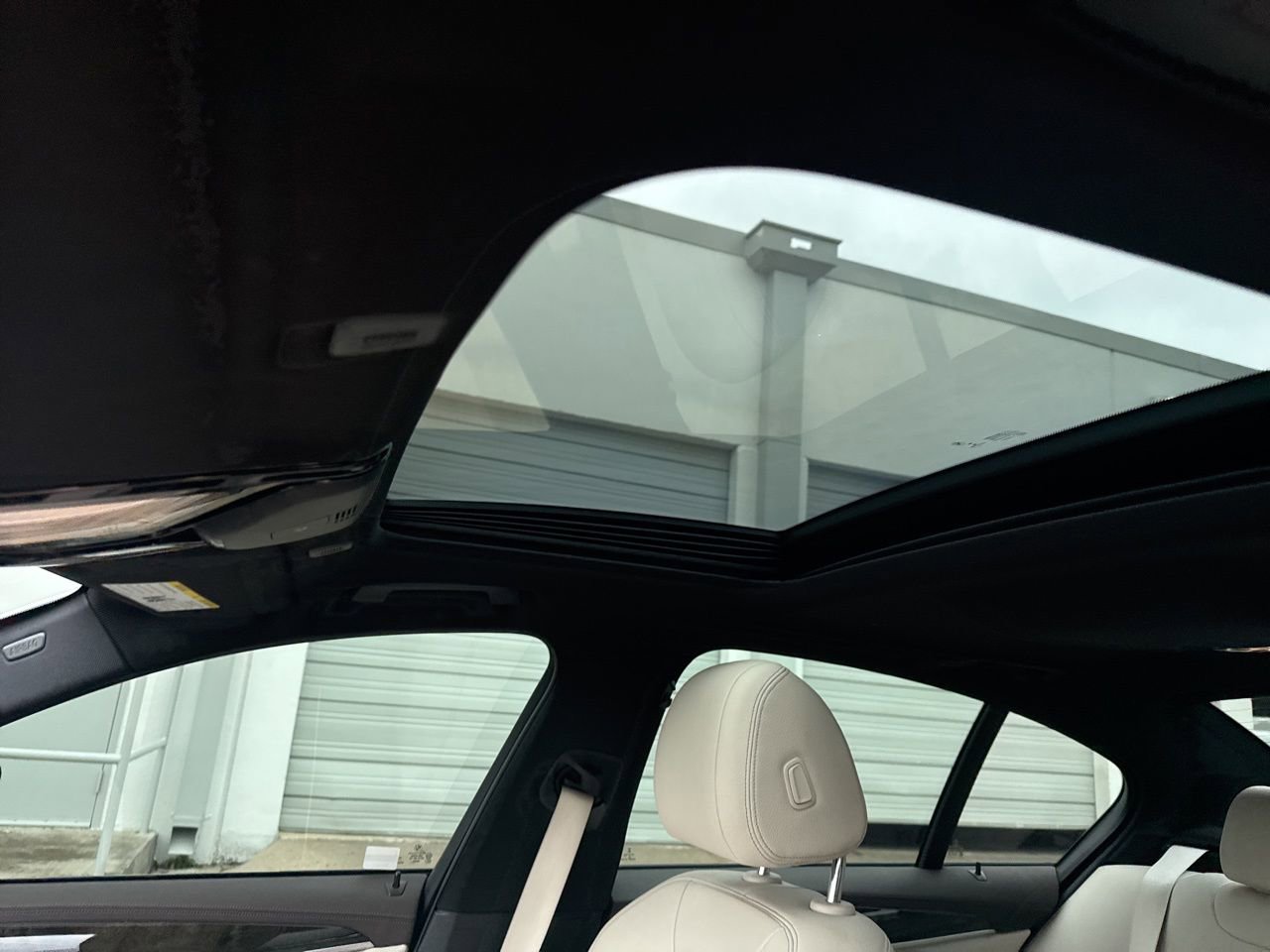 Used 2017 BMW 540i image 9