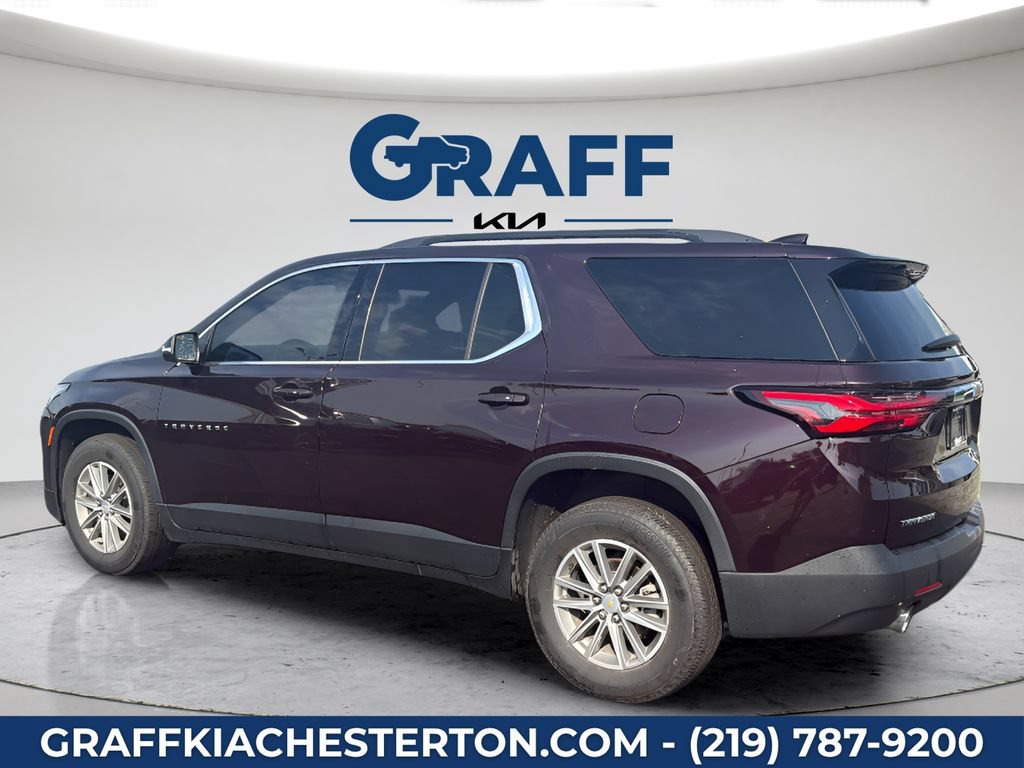 Used 2023 Chevrolet Traverse LT FWD image 4