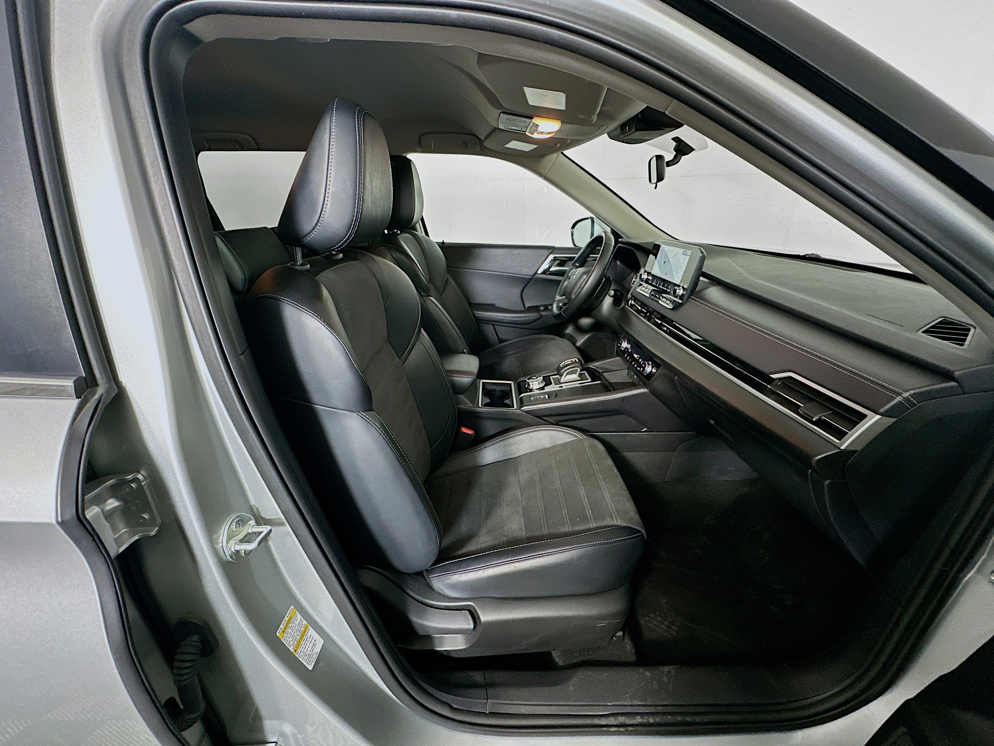 Used 2024 Mitsubishi Outlander SE FWD image 34
