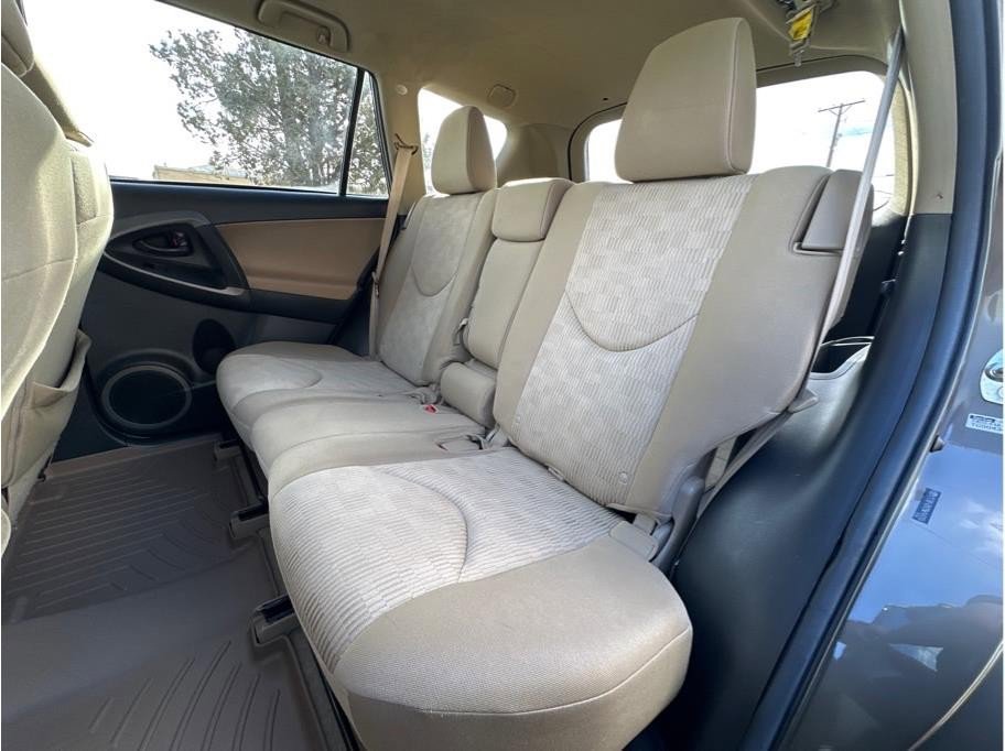 Used 2011 Toyota RAV4 AWD w/ Base L4 Extra Value Pkg image 18